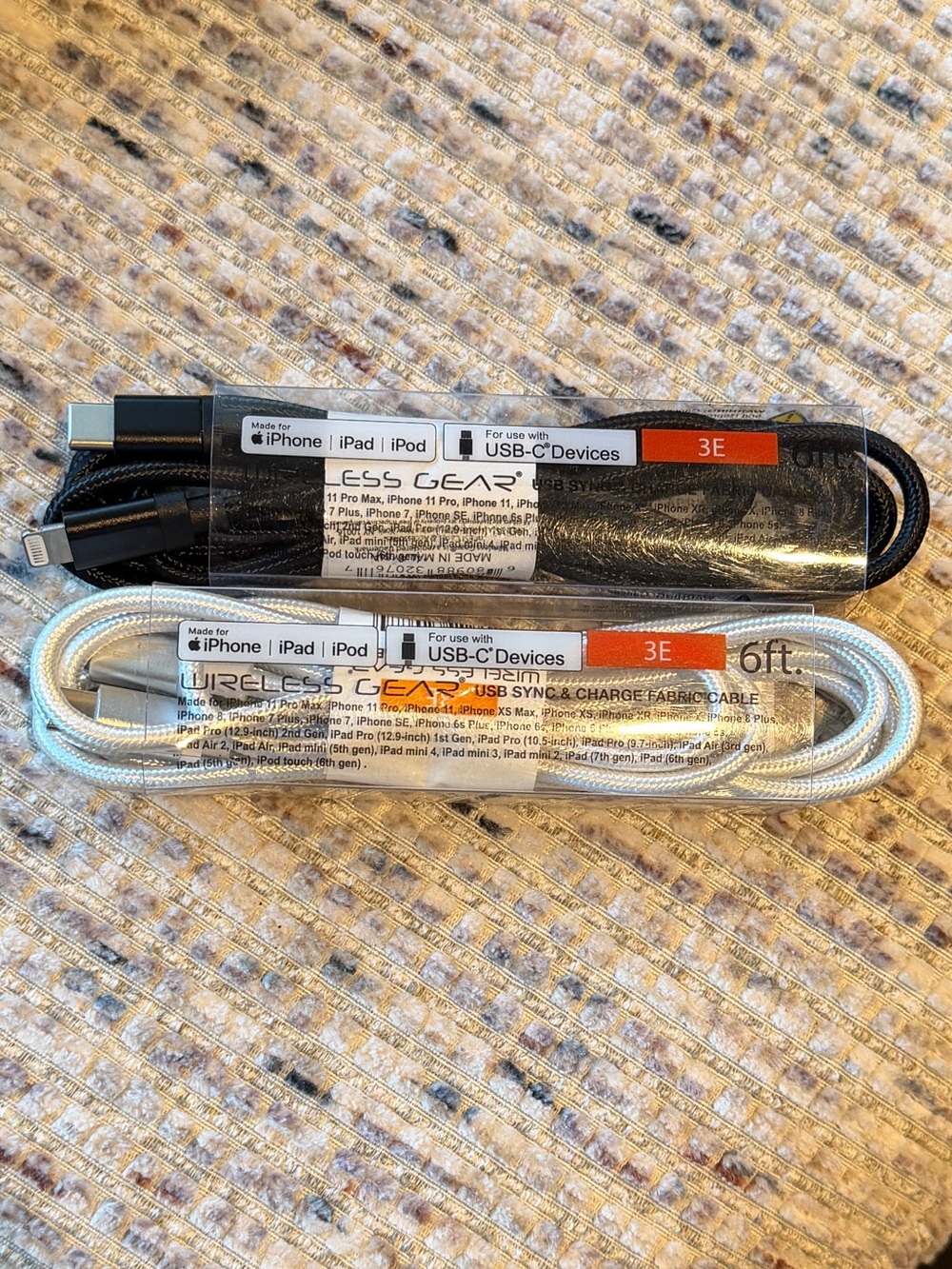 Set of 2 Universal 3A USB-C to Lightning Cable - Black & White